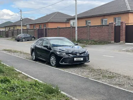 Toyota Camry 2021 года за 14 000 000 тг. в Астана – фото 9