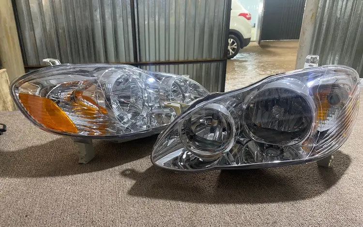 Передние фары — Toyota Corolla 130-кузов 2003-2008 USA за 20 000 тг. в Алматы
