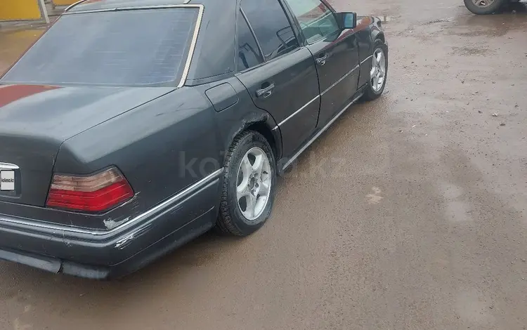 Mercedes-Benz E 280 1994 года за 900 000 тг. в Уральск
