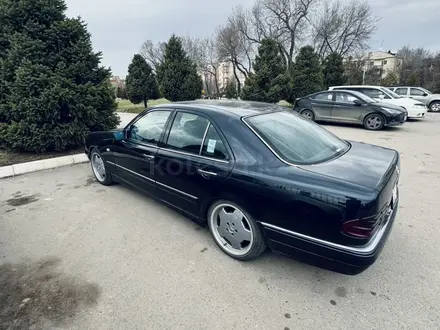 Mercedes-Benz E 320 1998 года за 3 900 000 тг. в Алматы – фото 10