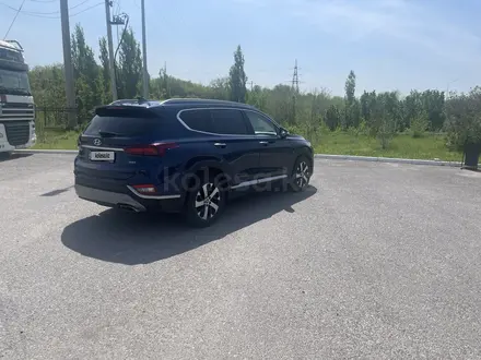 Hyundai Santa Fe 2019 года за 14 200 000 тг. в Шымкент – фото 5