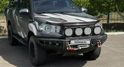 Toyota Hilux 2018 года за 23 000 000 тг. в Астана – фото 2