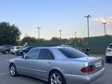 Mercedes-Benz E 320 2002 года за 5 700 000 тг. в Шымкент – фото 4