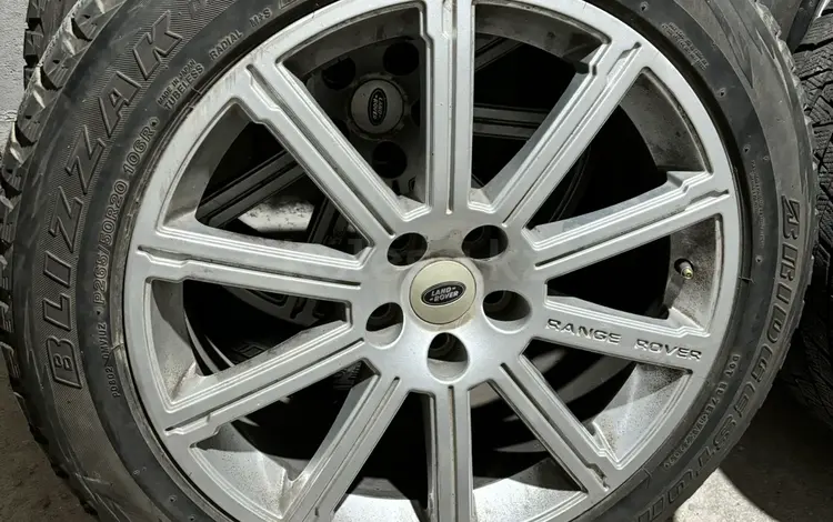 Диски и шины Bridgestone Blizzak Range Rover R20үшін450 000 тг. в Алматы