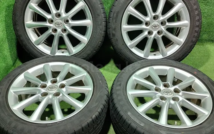 Диск с шинами Dunlop RV504 Estima рестайлинг 215/55 R17 летний за 280 000 тг. в Алматы