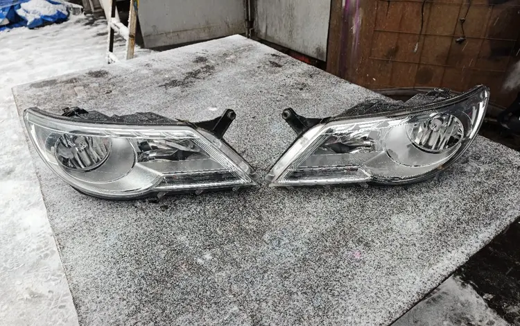 Фары volkswagen tiguan за 100 000 тг. в Алматы
