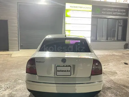 Volkswagen Passat 2002 года за 2 300 000 тг. в Астана – фото 6