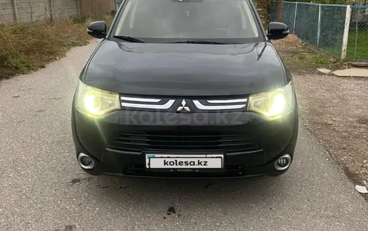 Mitsubishi Outlander 2013 годаүшін7 500 000 тг. в Шымкент