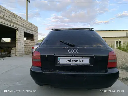 Audi A4 1997 года за 2 500 000 тг. в Махамбет – фото 4