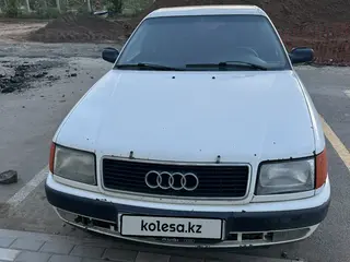 Audi 100