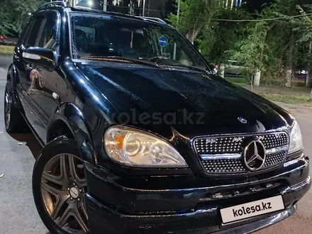 Mercedes-Benz ML 55 AMG 2000 года за 4 500 000 тг. в Алматы – фото 4