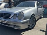 Mercedes-Benz E 320 2000 года за 5 000 000 тг. в Алматы – фото 2