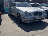 Mercedes-Benz E 320 2000 года за 5 000 000 тг. в Алматы – фото 4