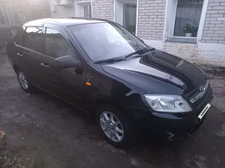 ВАЗ (Lada) Granta 2190 2013 года за 1 800 000 тг. в Уральск – фото 2