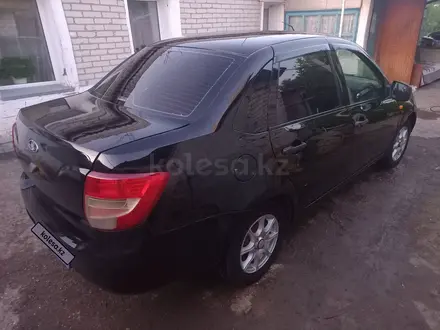 ВАЗ (Lada) Granta 2190 2013 года за 1 800 000 тг. в Уральск – фото 4