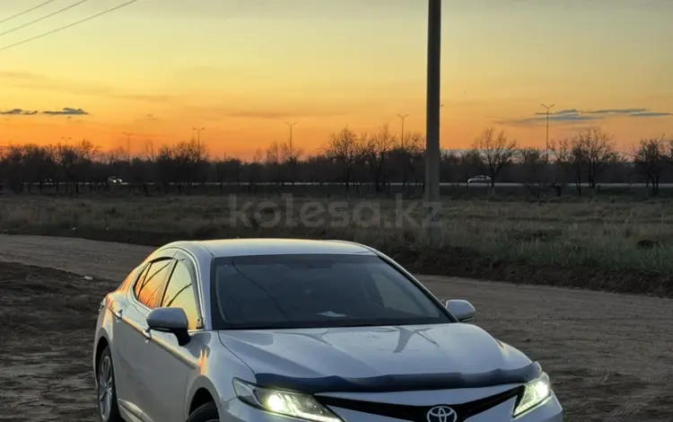 Toyota Camry 2022 годаүшін13 600 000 тг. в Атырау