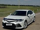 Toyota Camry 2022 годаүшін13 600 000 тг. в Актобе