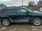 Toyota RAV4 2009 года за 9 000 000 тг. в Уральск – фото 3