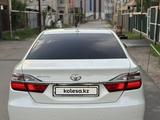 Toyota Camry 2017 годаүшін13 100 000 тг. в Алматы – фото 3