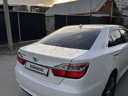 Toyota Camry 2017 года за 13 100 000 тг. в Алматы – фото 12