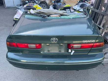 Крышка багажника Toyota Camry 20 за 40 000 тг. в Талдыкорган