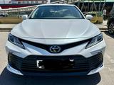 Toyota Camry 2023 года за 16 100 000 тг. в Алматы – фото 3