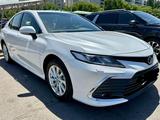 Toyota Camry 2023 года за 16 100 000 тг. в Алматы – фото 2