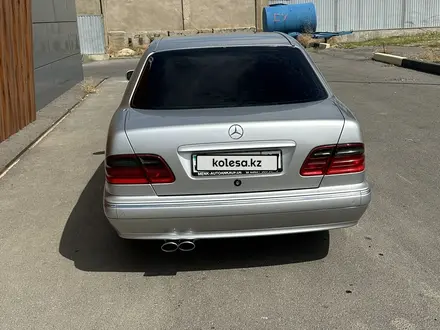 Mercedes-Benz E 430 2000 года за 6 700 000 тг. в Шымкент – фото 2