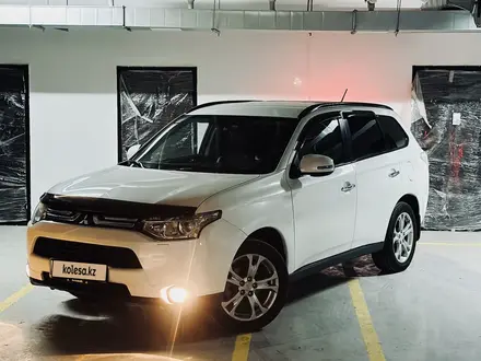 Mitsubishi Outlander 2013 года за 8 500 000 тг. в Атырау