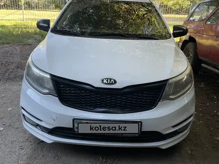 Kia Rio 2015 года за 3 500 000 тг. в Уральск – фото 3