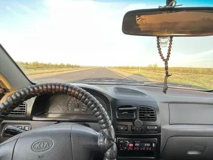 Kia Rio 2001 года за 2 300 000 тг. в Актобе – фото 7