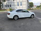 Skoda Octavia 2019 года за 9 500 000 тг. в Шымкент – фото 5
