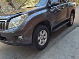 Toyota Land Cruiser Prado 2012 года за 13 500 000 тг. в Шымкент – фото 2