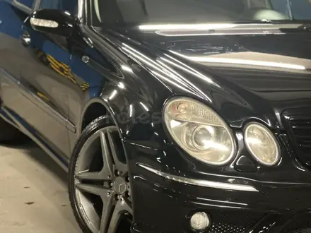 Mercedes-Benz E 55 AMG 2003 года за 9 000 000 тг. в Алматы – фото 16