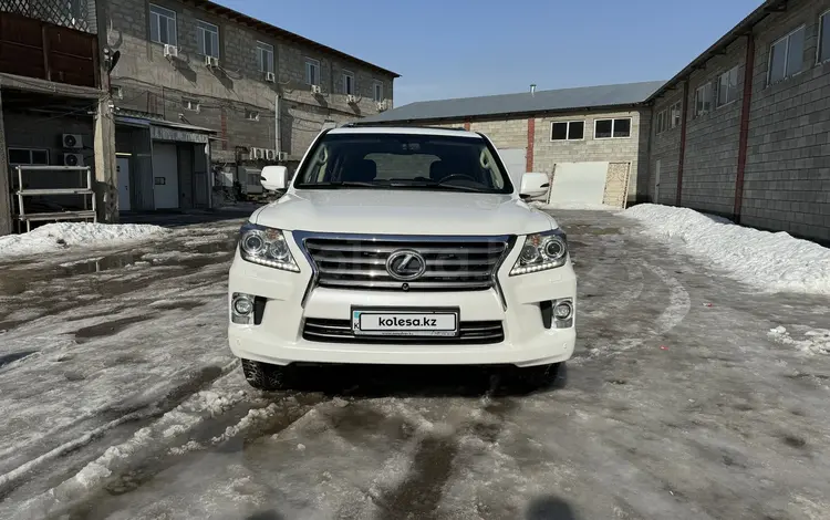 Lexus LX 570 2014 годаүшін28 600 000 тг. в Алматы