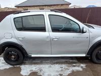 Renault Sandero Stepway 2013 годаүшін3 600 000 тг. в Атырау