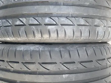 Пара летние шины 225/45/19 225/45R19 Bridgestoone. за 45 000 тг. в Алматы