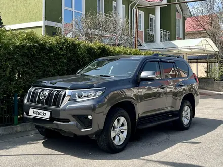 Toyota Land Cruiser Prado 2019 года за 21 500 000 тг. в Алматы – фото 2