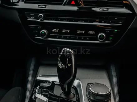 BMW 530 2017 года за 21 000 000 тг. в Уральск – фото 17