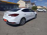 Hyundai Elantra 2019 года за 8 200 000 тг. в Актобе – фото 3