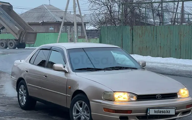 Toyota Camry 1993 годаfor1 300 000 тг. в Алматы