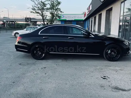 Mercedes-Benz E 300 2017 года за 18 900 000 тг. в Шымкент – фото 4