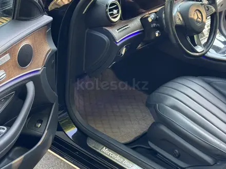 Mercedes-Benz E 300 2017 года за 18 900 000 тг. в Шымкент – фото 6