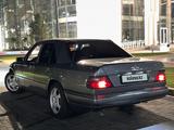 Mercedes-Benz E 220 1993 года за 2 650 000 тг. в Алматы – фото 5