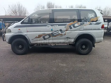 Mitsubishi Delica 1995 года за 4 000 000 тг. в Алматы