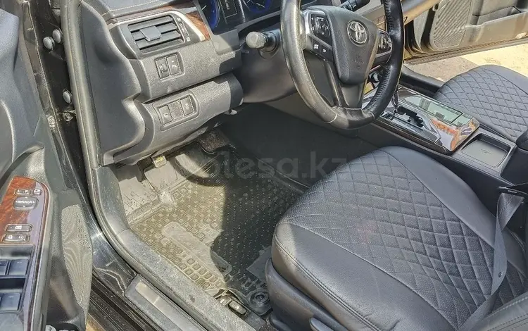 Toyota Camry 2015 года за 6 400 000 тг. в Уральск