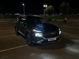 Hyundai Santa Fe 2021 годаүшін19 500 000 тг. в Туркестан