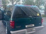 Ford Expedition 1997 года за 3 000 000 тг. в Астана – фото 3