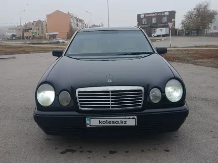 Mercedes-Benz E 230 1996 года за 2 600 000 тг. в Костанай – фото 3