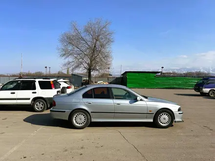 BMW 528 1996 года за 3 400 000 тг. в Алматы – фото 13